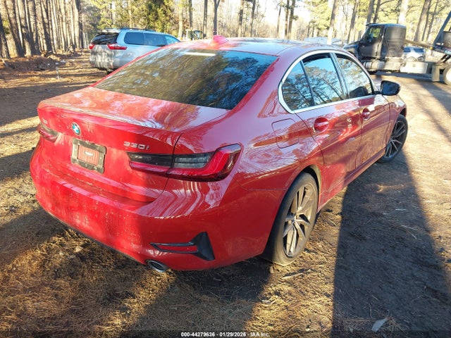 2022 BMW 330I 3MW5R1J09N8C71326 Photo 3