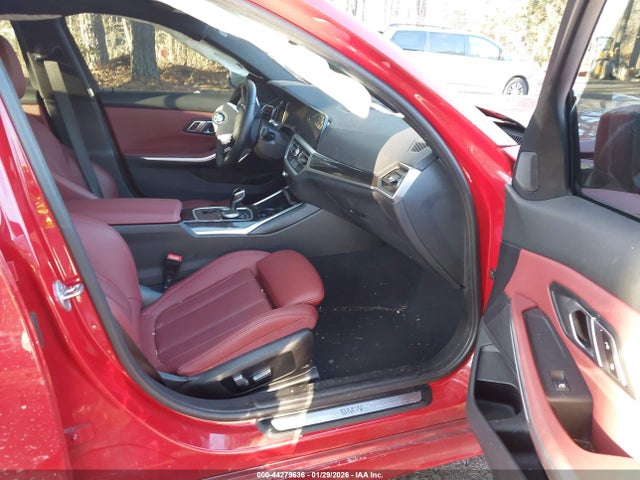 2022 BMW 330I 3MW5R1J09N8C71326 Photo 4