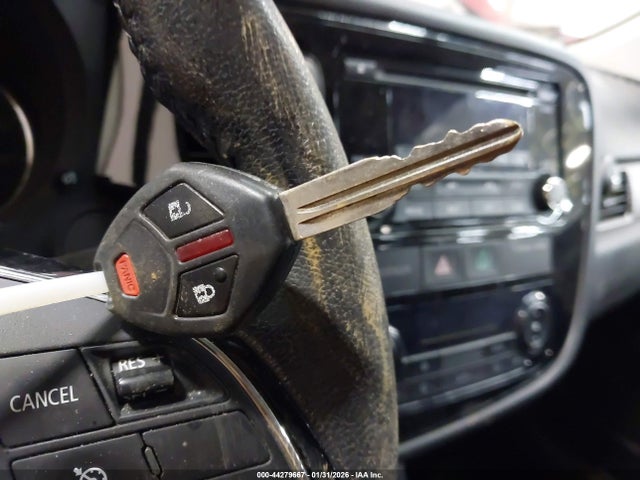 2016 MITSUBISHI OUTLANDER JA4AZ3A39GZ062971 Photo 10