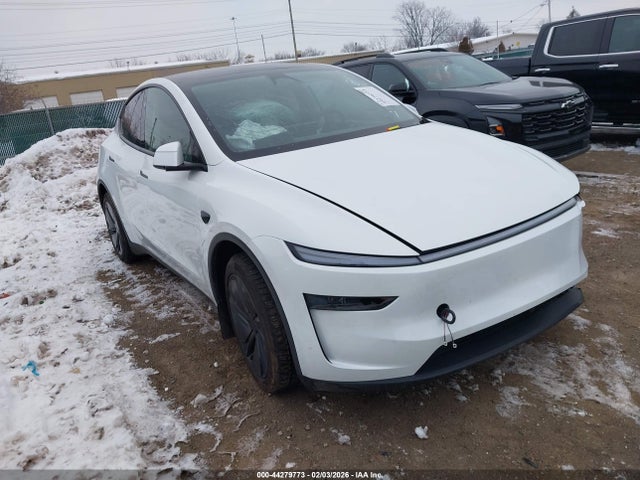 2026 TESLA MODEL Y 7SAYGDEE5TF363557 Photo 0