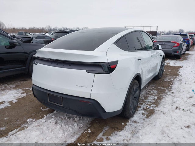 2026 TESLA MODEL Y 7SAYGDEE5TF363557 Photo 3