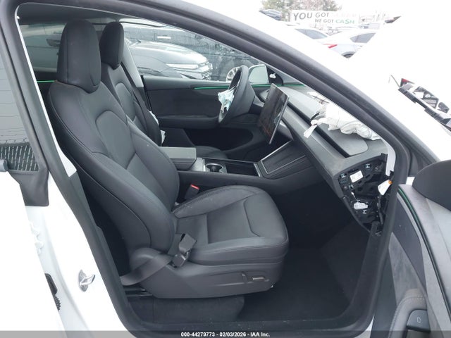 2026 TESLA MODEL Y 7SAYGDEE5TF363557 Photo 4