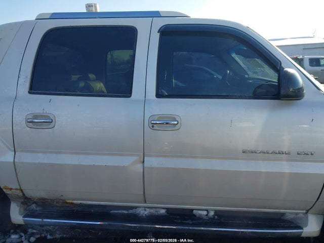 Продаж на аукціоні авто 2002 Cadillac Escalade Ext Standard, vin: 3GYEK63N42G212337, номер лоту: 44279775
