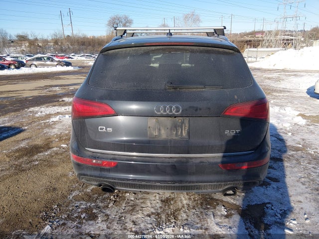 Audi Q5 2.0t Premium 2017 WA1M2AFP9HA043905 Image 17