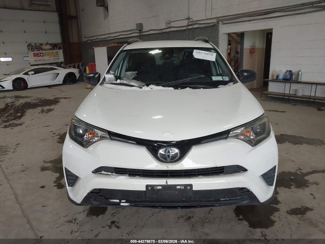 2018 Toyota Rav4 Le მანქანა იყიდება აუქციონზე, vin: JTMBFREV5JJ729896, აუქციონის ნომერი: 44279870