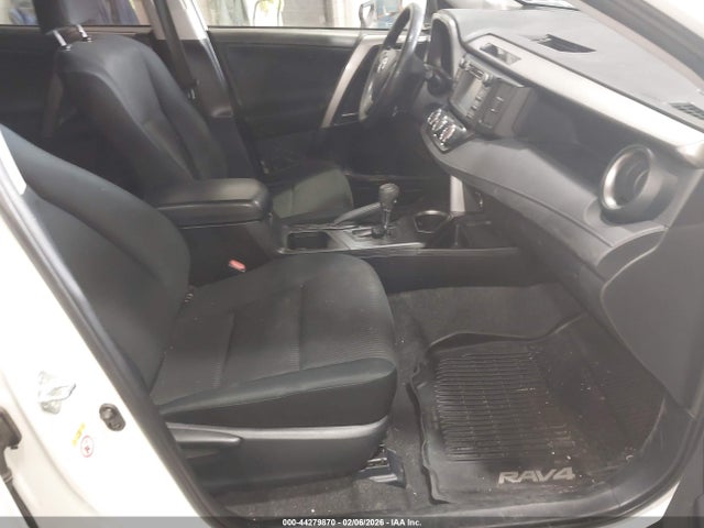 2018 Toyota Rav4 Le მანქანა იყიდება აუქციონზე, vin: JTMBFREV5JJ729896, აუქციონის ნომერი: 44279870