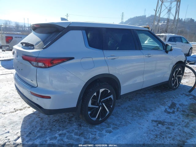 2024 MITSUBISHI OUTLANDER JA4J4VA8XRZ085300 Photo 3