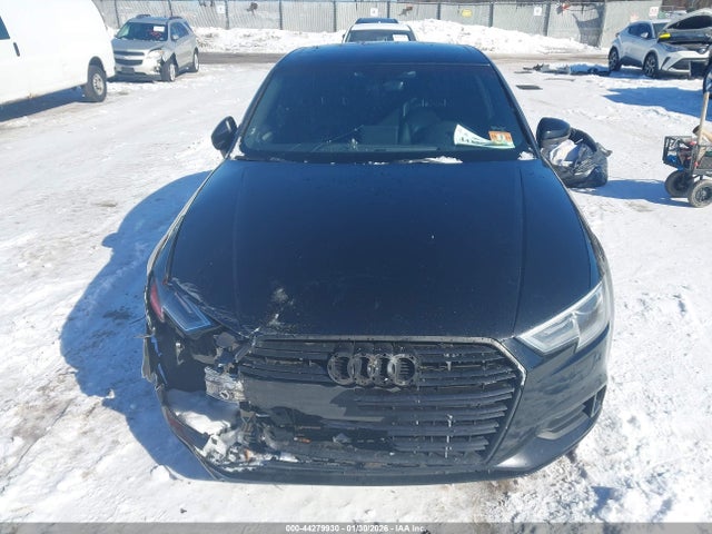 44279930 :رقم المزاد ، WAUB8GFFXH1019504 vin ، 2017 Audi A3 2.0t Premium مزاد بيع