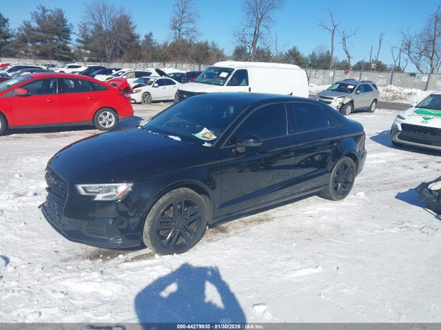 44279930 :رقم المزاد ، WAUB8GFFXH1019504 vin ، 2017 Audi A3 2.0t Premium مزاد بيع