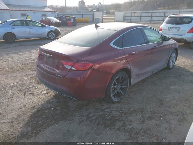 Chrysler 200 C 2015 1C3CCCCG3FN573358 Image 4