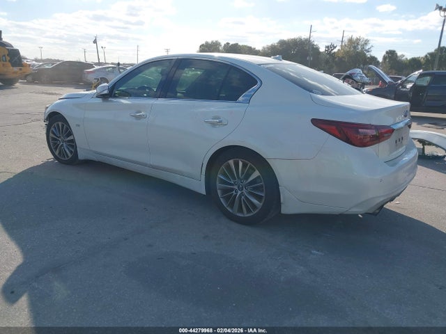 Продажа на аукционе авто 2018 Infiniti Q50 3.0t Luxe, vin: JN1EV7AP5JM359062, номер лота: 44279968