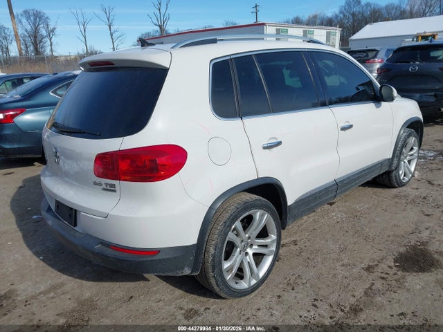 2012 VOLKSWAGEN TIGUAN WVGBV7AX2CW568116 Photo 3