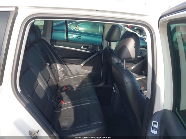 2012 VOLKSWAGEN TIGUAN WVGBV7AX2CW568116 Photo 7