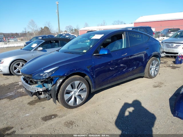 2023 TESLA MODEL Y 7SAYGAEE1PF946194 Photo 1
