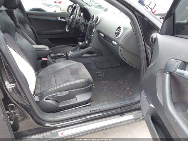 2011 Audi A3 2.0t Premium მანქანა იყიდება აუქციონზე, vin: WAUMFAFM0BA080975, აუქციონის ნომერი: 44280115