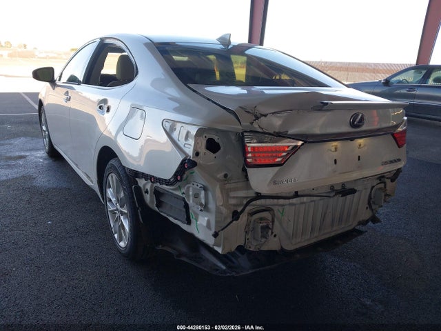 JTHBW1GG9F2096478 Lexus ES 300H