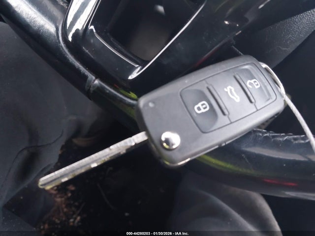 2017 VOLKSWAGEN PASSAT 1VWDT7A37HC085243 Photo 10