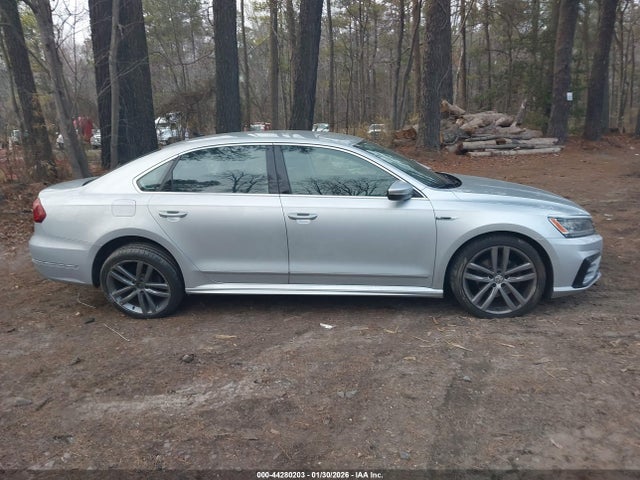44280203 :رقم المزاد ، 1VWDT7A37HC085243 vin ، 2017 Volkswagen Passat 1.8t R-line مزاد بيع