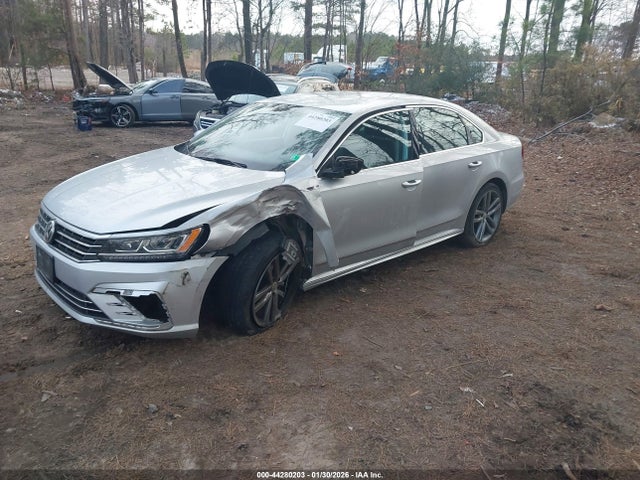 2017 VOLKSWAGEN PASSAT 1VWDT7A37HC085243 Photo 1