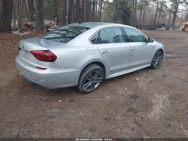 2017 VOLKSWAGEN PASSAT 1VWDT7A37HC085243 Photo 3
