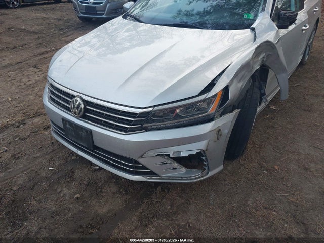 2017 VOLKSWAGEN PASSAT 1VWDT7A37HC085243 Photo 5