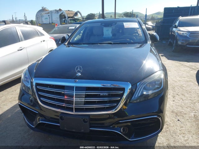 WDDUG8JBXJA367744 Mercedes-Benz Amg S 63 4matic
