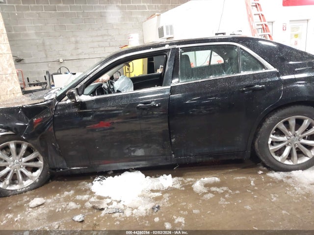 Продажа на аукционе авто 2015 Chrysler 300 Limited, vin: 2C3CCARG5FH782346, номер лота: 44280284