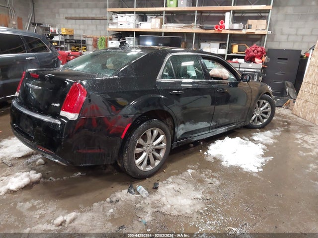 Продажа на аукционе авто 2015 Chrysler 300 Limited, vin: 2C3CCARG5FH782346, номер лота: 44280284