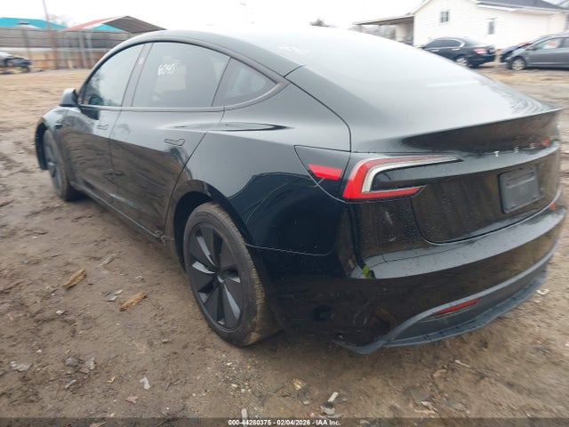 2025 TESLA MODEL 3 5YJ3E1EA7SF974813 Photo 2