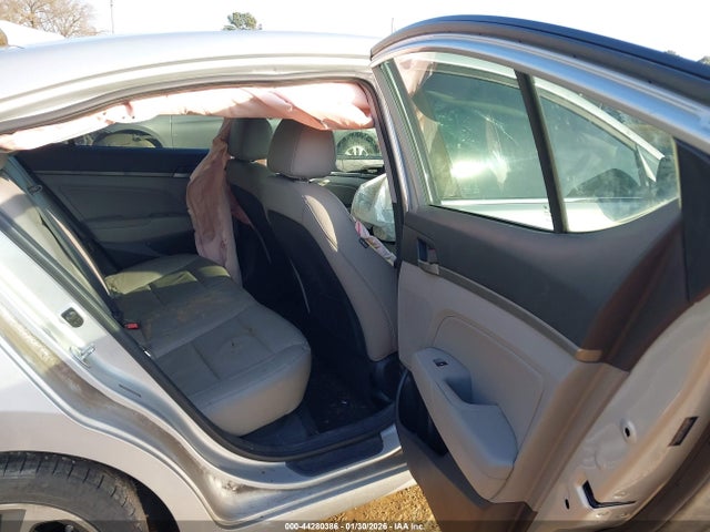 5NPD84LF5HH004903 Hyundai Elantra Limited