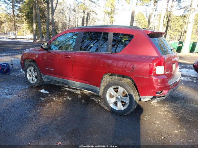 2011 JEEP COMPASS 1J4NF5FB5BD158303 Photo 2
