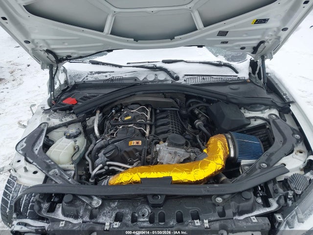 2018 BMW M2 WBS1J5C52JVD37677 Photo 9