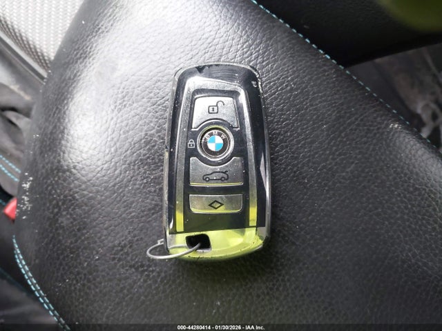 2018 BMW M2 WBS1J5C52JVD37677 Photo 10