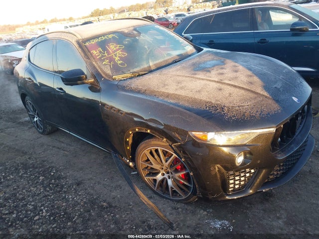 2021 MASERATI LEVANTE ZN661YUSXMX365525