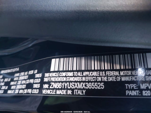 2021 MASERATI LEVANTE ZN661YUSXMX365525 Photo 8