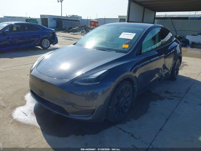 2021 TESLA MODEL Y 5YJYGDEF8MF271625 Photo 1
