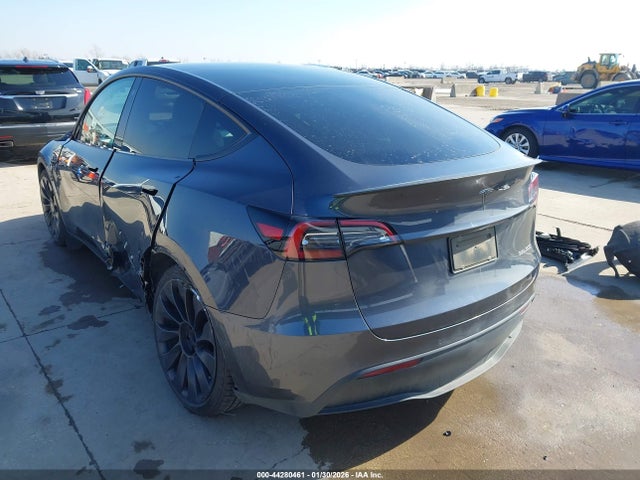 2021 TESLA MODEL Y 5YJYGDEF8MF271625 Photo 2