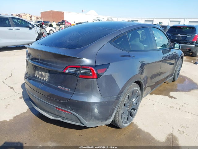 2021 TESLA MODEL Y 5YJYGDEF8MF271625 Photo 3