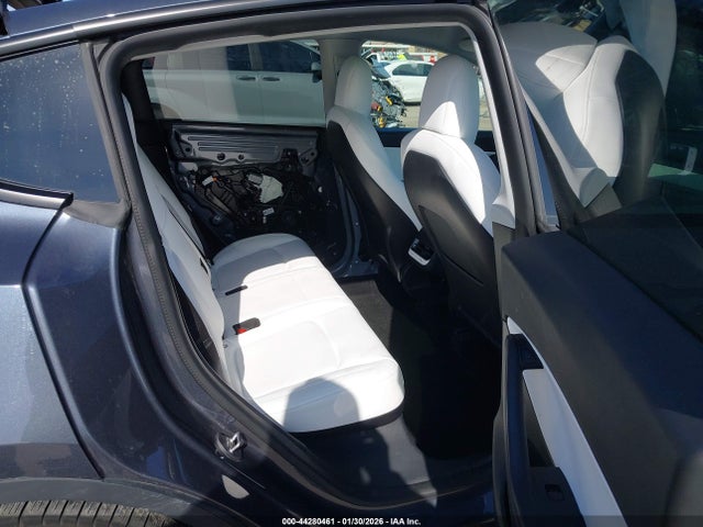 2021 TESLA MODEL Y 5YJYGDEF8MF271625 Photo 7
