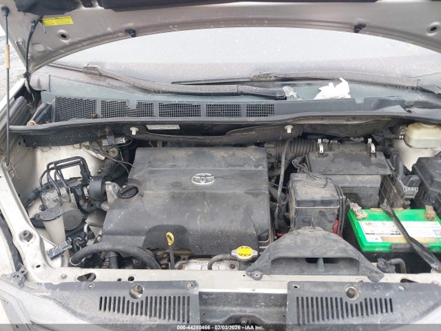 Toyota Sienna Xle 8 Passenger 2015 5TDYK3DC3FS594902 Image 10