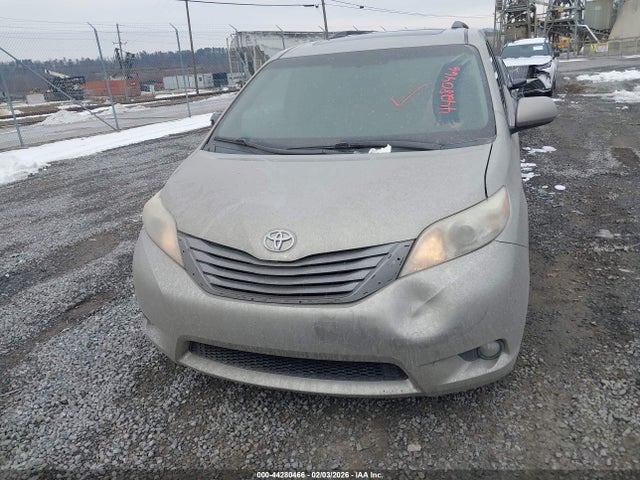 Toyota Sienna Xle 8 Passenger 2015 5TDYK3DC3FS594902 Image 12
