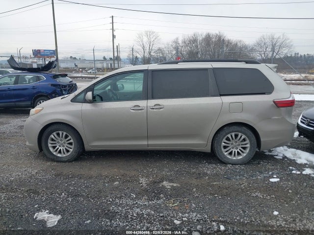 Toyota Sienna Xle 8 Passenger 2015 5TDYK3DC3FS594902 Image 14