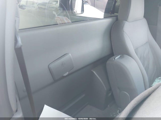 44280471 :رقم المزاد ، 1GCDS148848194396 vin ، 2004 Chevrolet Colorado Ls مزاد بيع