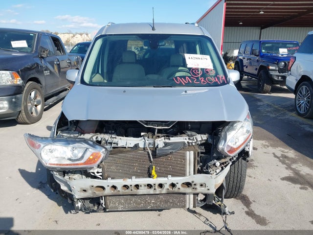 Ford Transit Connect Titanium 2018 NM0GE9G70J1361051 Image 12
