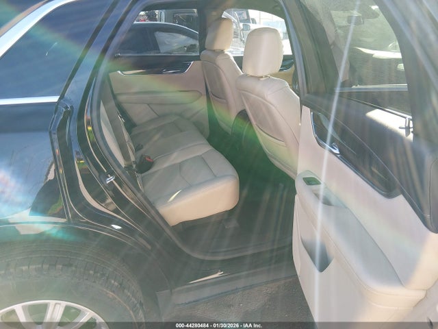 1GYKNARS6KZ163281 Cadillac Xt5 Standard