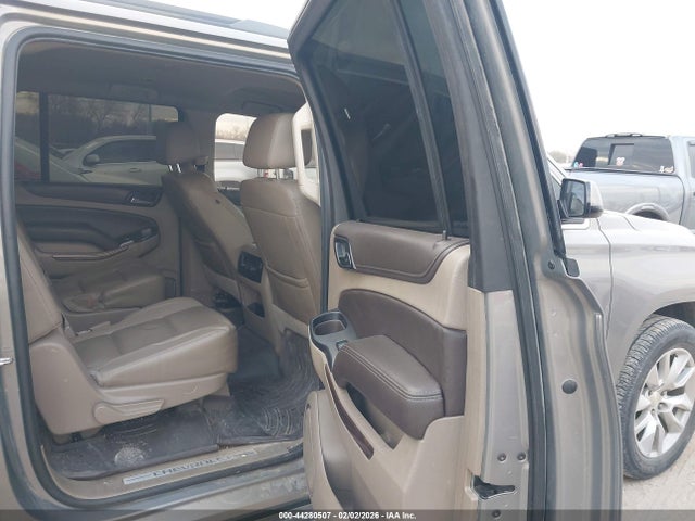 Chevrolet Suburban Lt 2017 1GNSCHKC4HR240432 Image 8