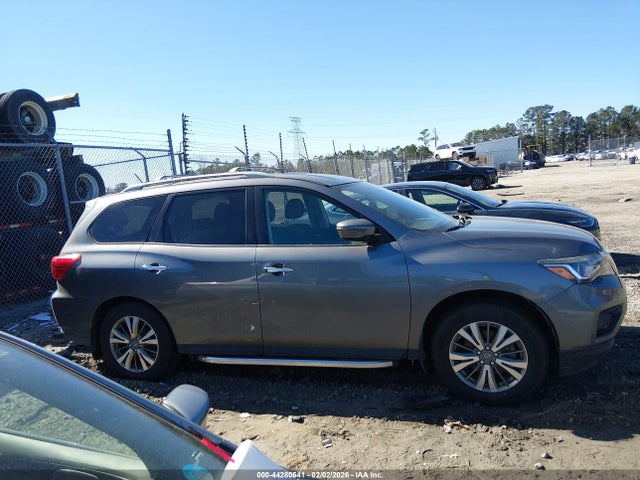 5N1DR2MN7JC639271 Nissan Pathfinder Sv