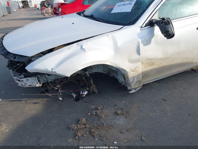 Продажа на аукционе авто 2011 Chrysler 300c, vin: 2C3CA6CT5BH536481, номер лота: 44280598