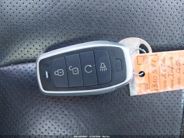 JN1EV7BP8NM310541 Infiniti Q50 LUXE