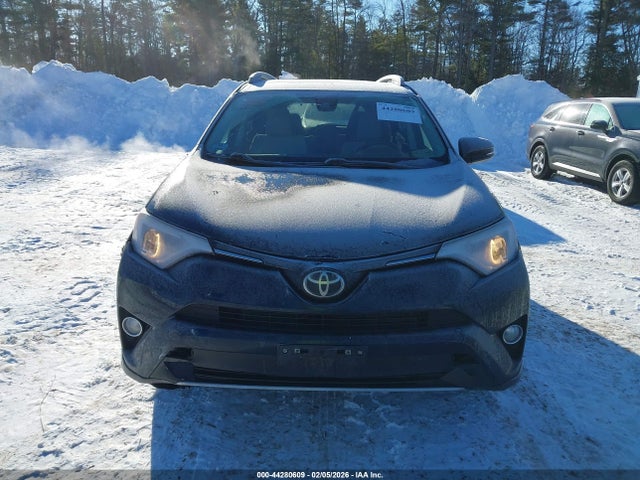 Toyota Rav4 Xle 2017 JTMRFREV2HD220629 Image 12